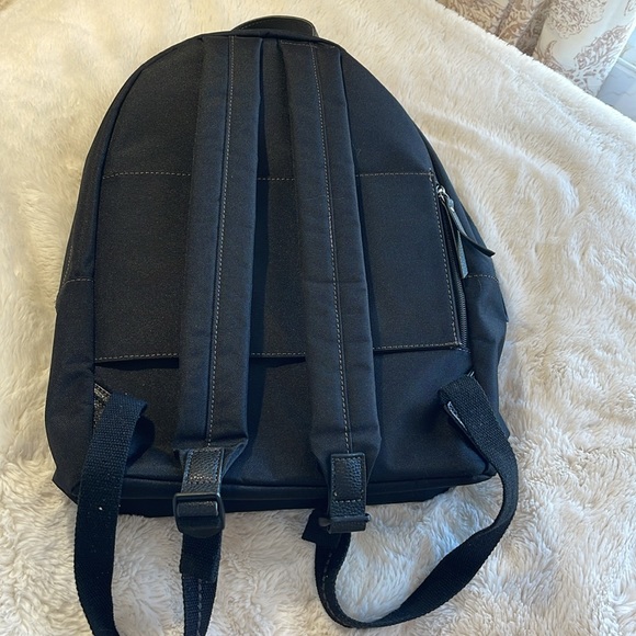 The Sak - 2 in 1 convertible backpack - Picture 2 of 5